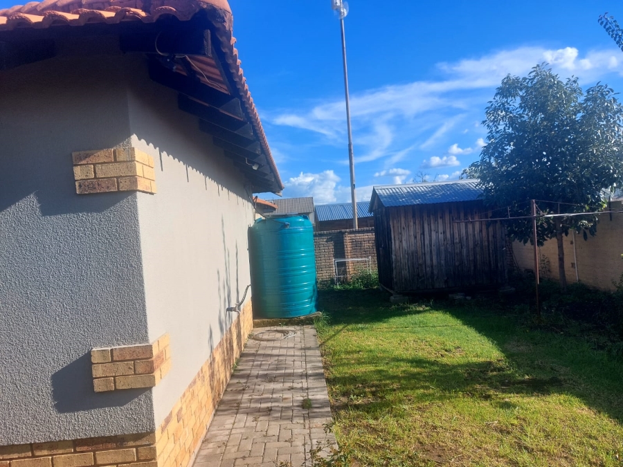 3 Bedroom Property for Sale in Waterkloof Hill Estate North West